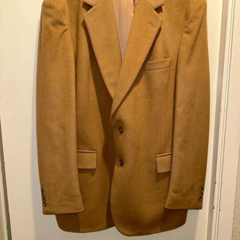 WALTER PYE’s CAMEL HAIR SPORTS COAT 46 L.  Looks Brand‎ New